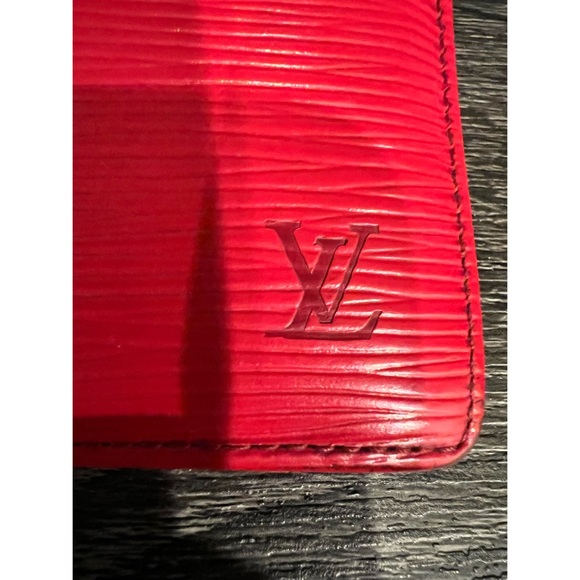 Louis Vuitton Wallet - Picture 4 of 11